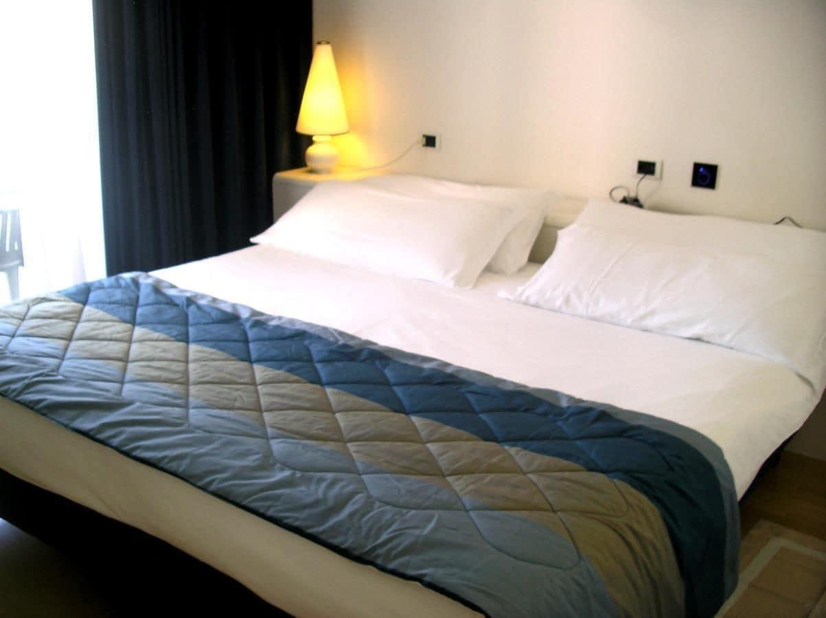 Hotel Luxor Rimini Esterno foto