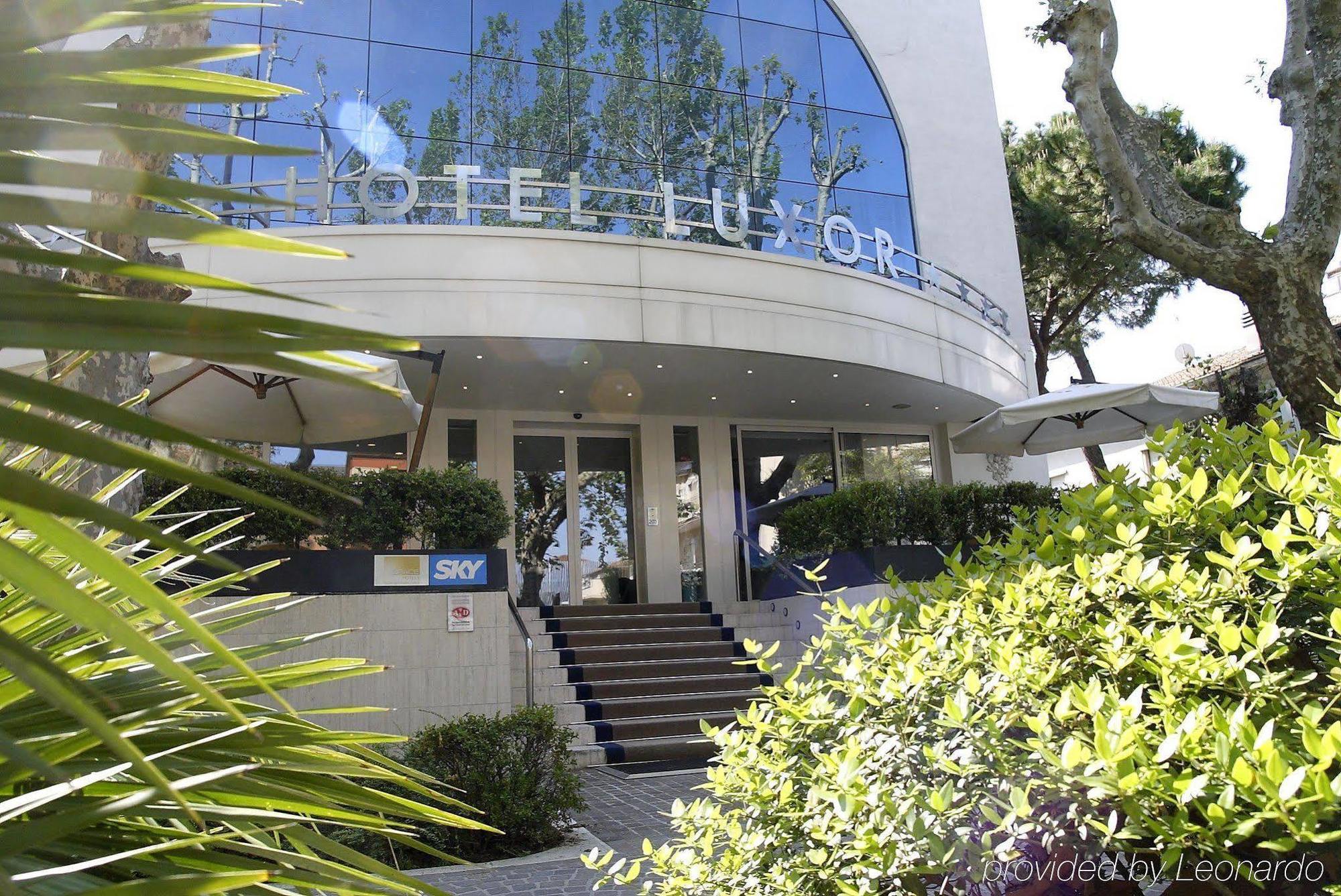 Hotel Luxor Rimini Esterno foto
