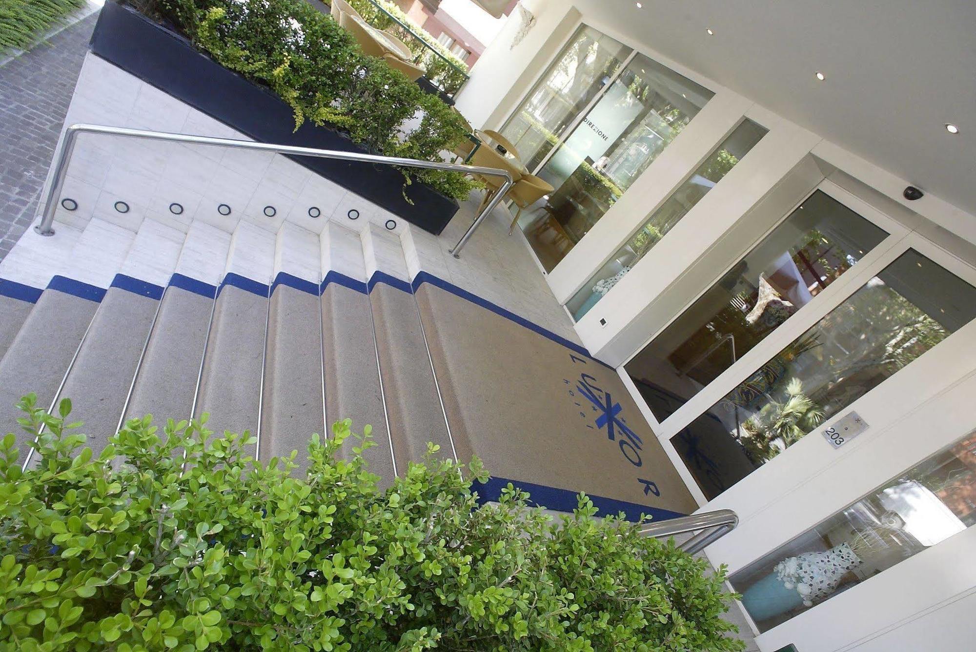 Hotel Luxor Rimini Esterno foto
